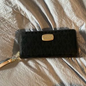 Black Michael Kors wallet